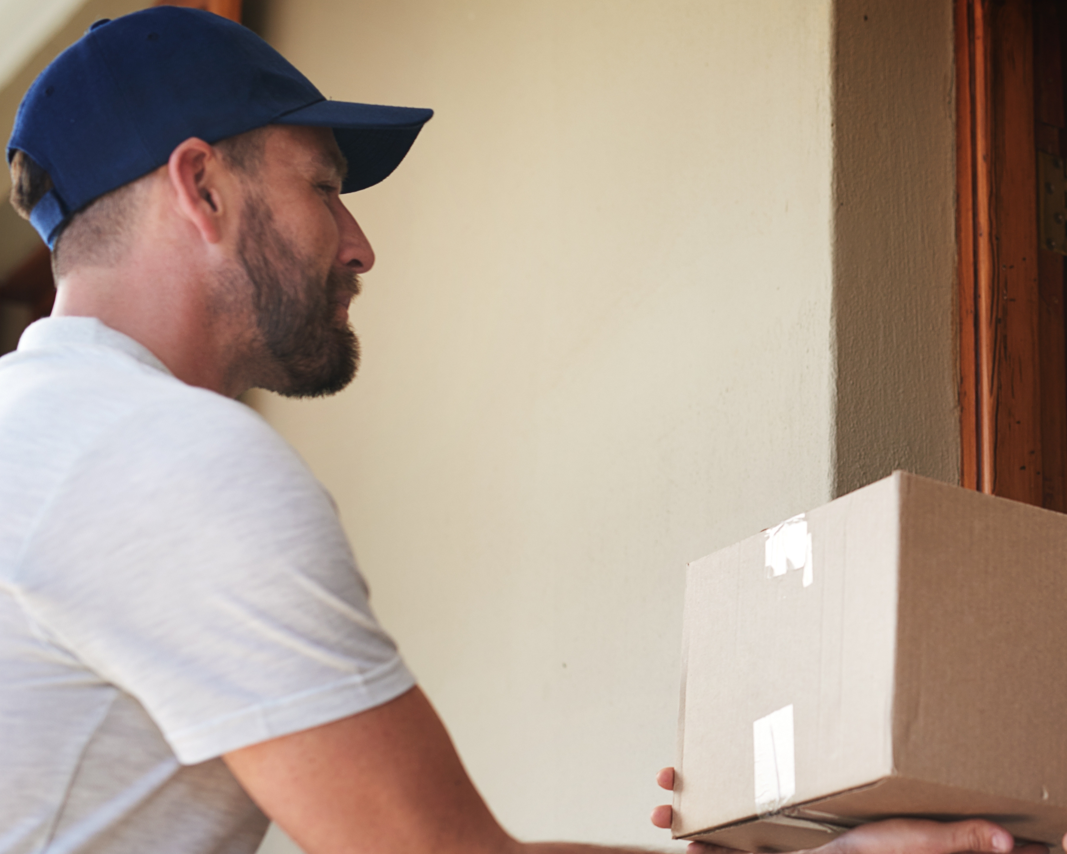 A man delivery a box